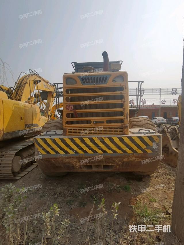 正后方(整机外观) 正后方(整机外观)