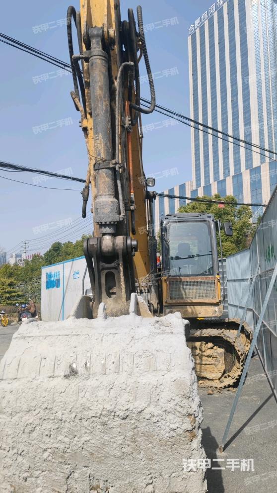 徐工XE150D挖掘机