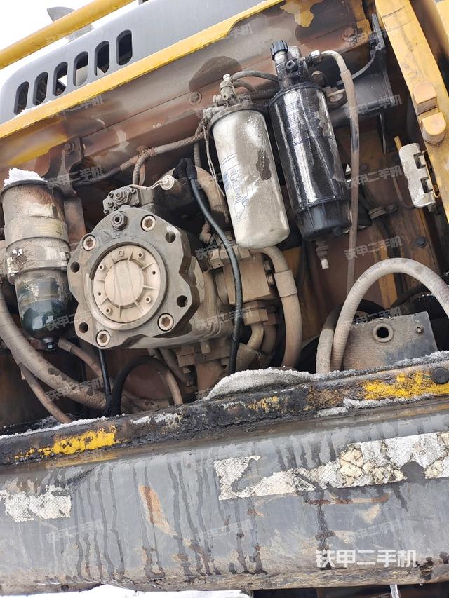 液压泵斜45 左（大件舱室）