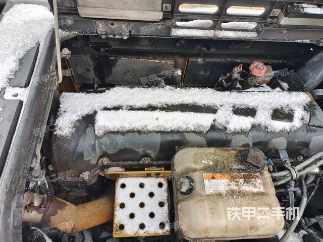 发动机室（上车部件）