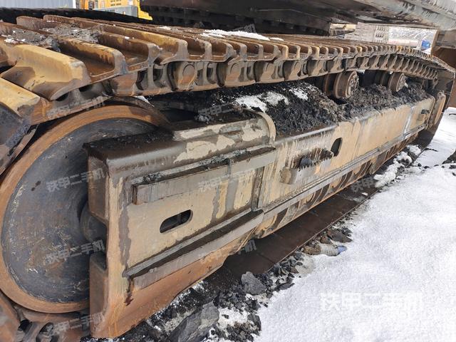 右侧履带整体（行走机构）