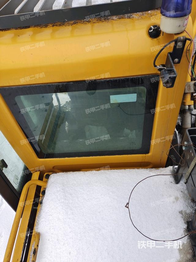 驾驶室顶部俯视（上车部件）