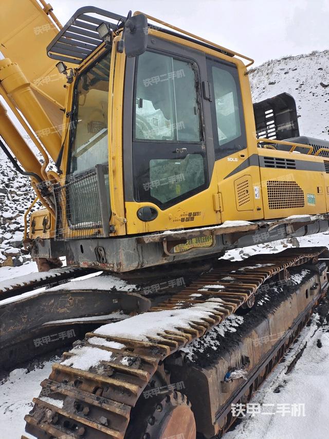 驾驶室左前45度（驾驶室部分）