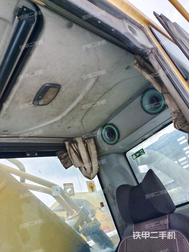 顶棚整体（驾驶室部分）