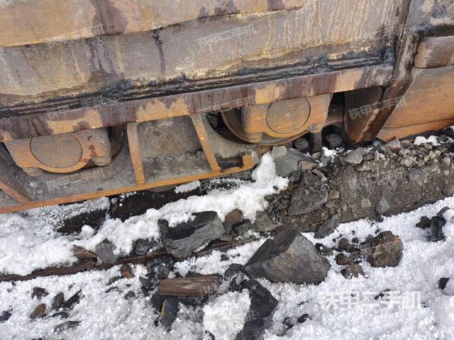 左侧行走马达盖板（行走机构）