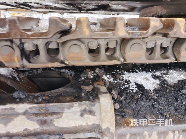 右驱动轮（行走机构）