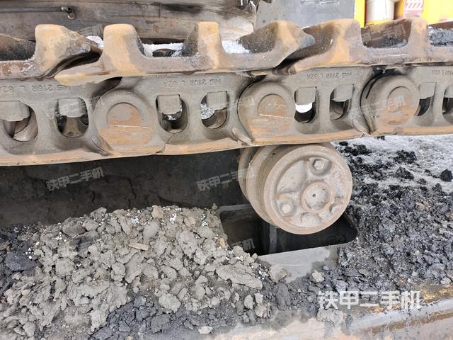 右侧行走马达盖板（行走机构）