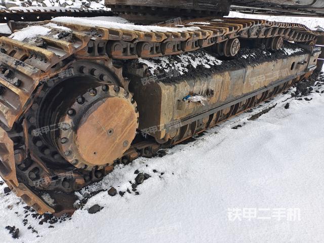 左侧履带整体 （行走机构）