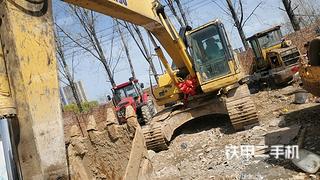 山东-菏泽市二手小松PC220-8挖掘机实拍照片