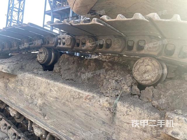 右驱动轮（行走机构）