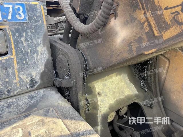 大臂根部 斜视（工作和回转装置）