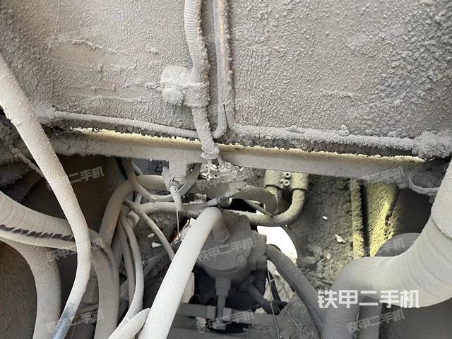 中央回转接头特写（上车部件）