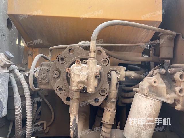 液压泵斜45 左（大件舱室）