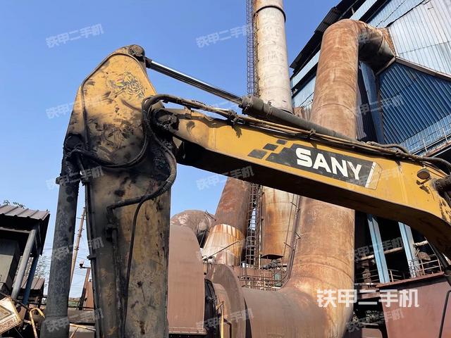 小臂整体右前（工作和回转装置）