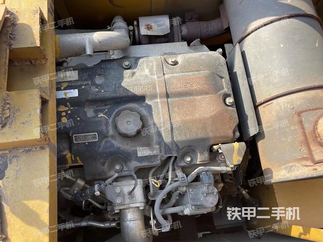 发动机室（上车部件）