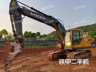 沃爾沃EC210B挖掘機實拍圖片
