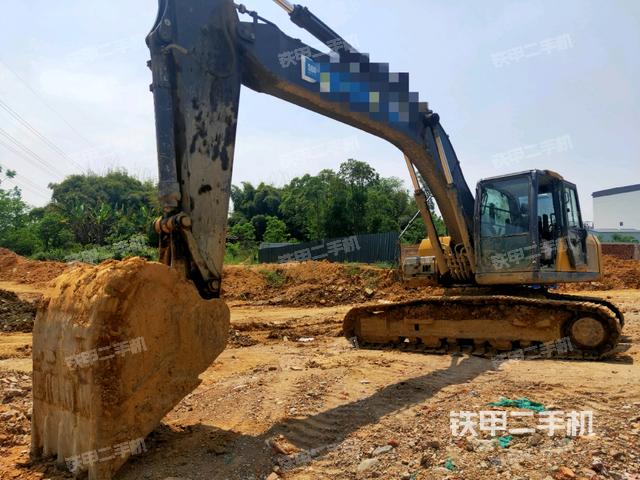 约翰迪尔E240挖掘机