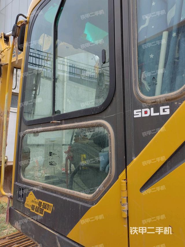 驾驶室左后45度（驾驶室部分）