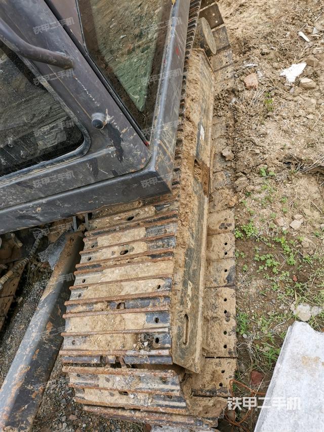 左侧履带整体 (行走机构) 左侧履带整体 (行走机构)