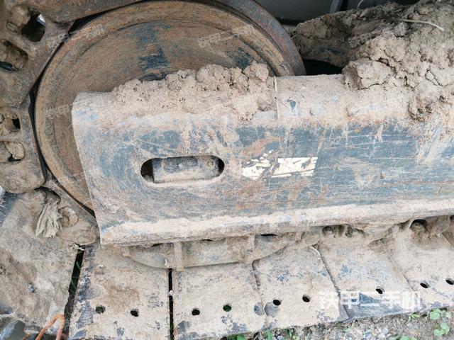 左导向轮(行走机构) 左导向轮(行走机构)