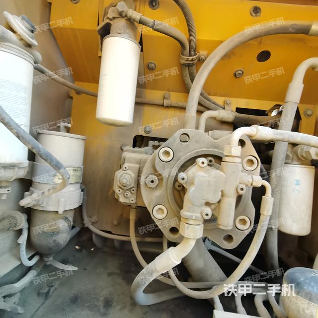 液压泵斜45 左（大件舱室）