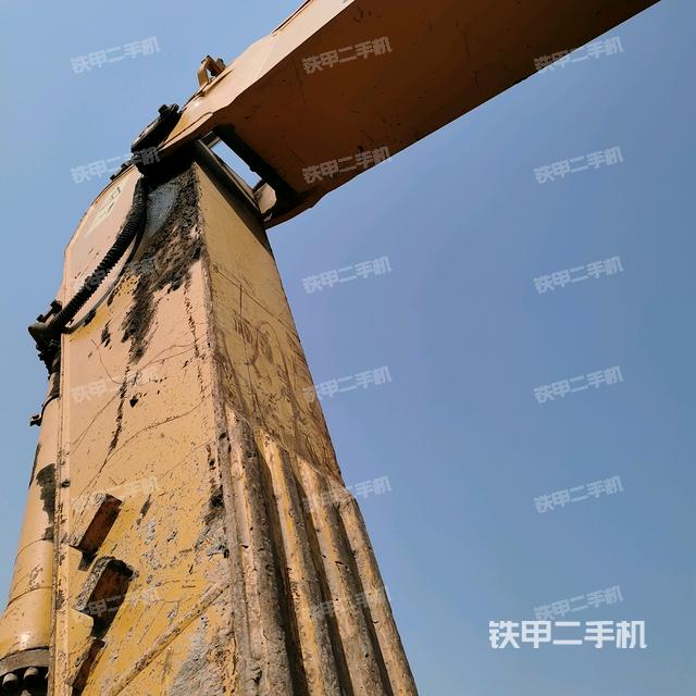 小臂整体左后（工作和回转装置）