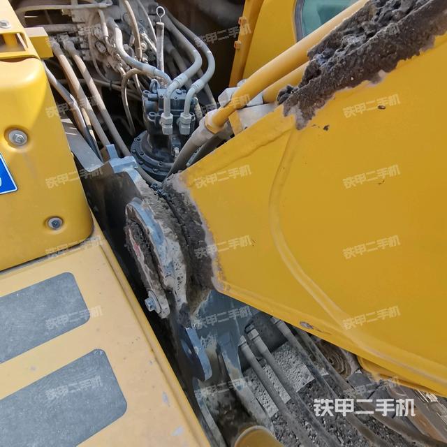 大臂根部 斜视（工作和回转装置）