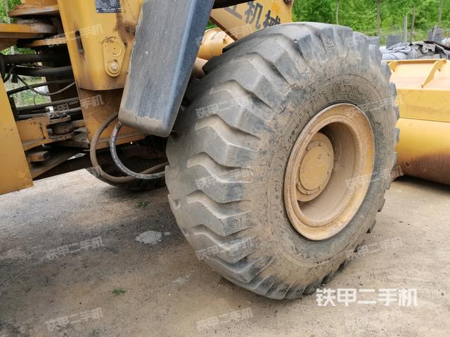 左后轮(行走机构) 左后轮(行走机构)