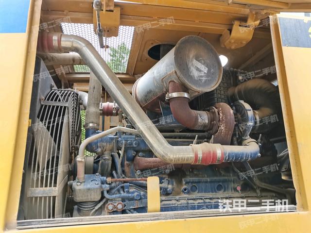 散热器正面(动力系统) 散热器正面(动力系统)