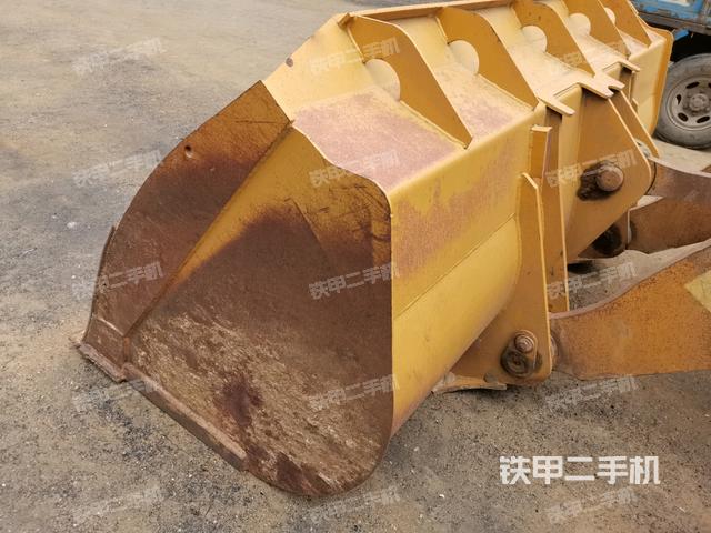 铲斗前45°(工作装置) 铲斗前45°(工作装置)