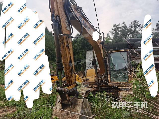 三一重工SY135C挖掘机