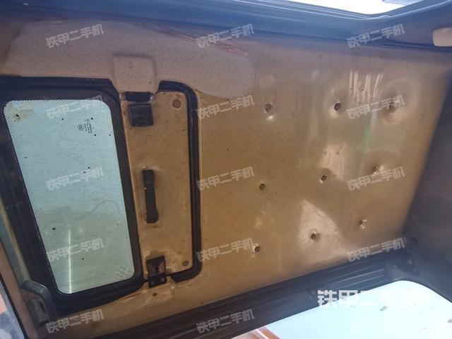 顶棚整体（驾驶室部分）