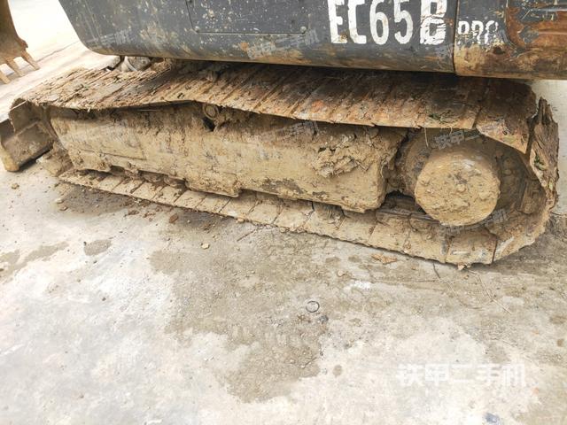 左侧履带整体 （行走机构）