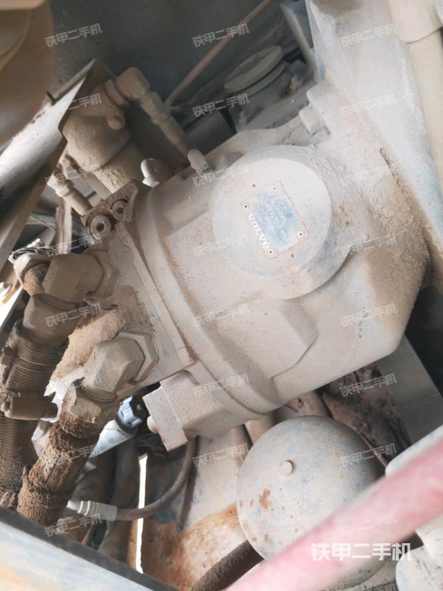 液压泵室（大件舱室）