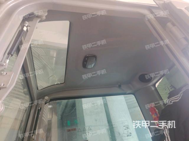 顶棚整体（驾驶室部分）