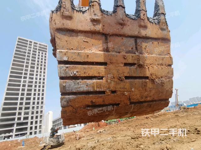 铲斗右后整体（工作和回转装置）