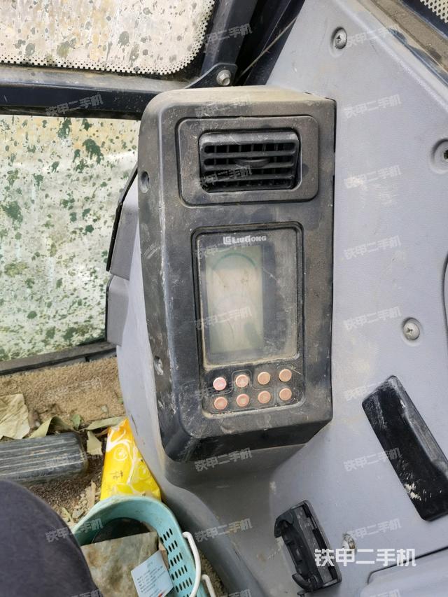 显示屏 （驾驶室部分）