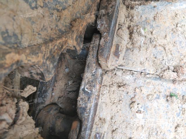 左驱动轮（行走机构）