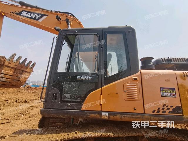 驾驶室正侧（驾驶室部分）