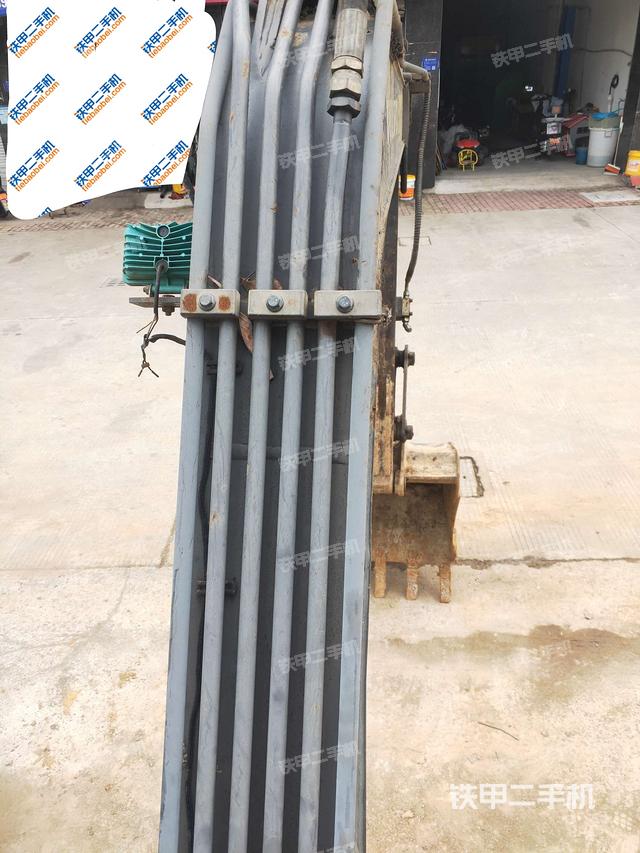 大臂背部俯视（工作和回转装置）