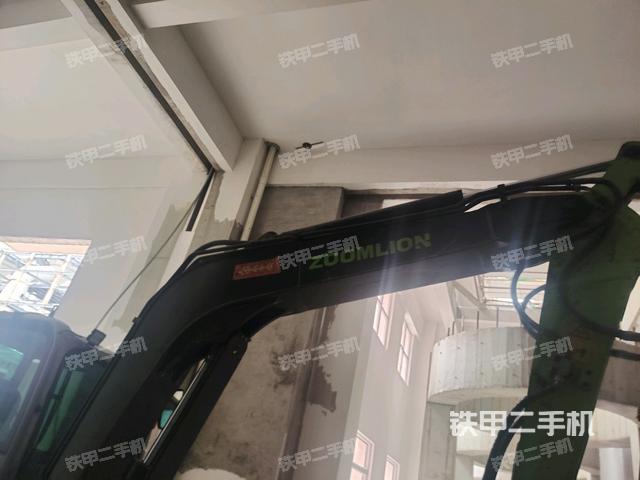 大臂整体 右侧（工作和回转装置）