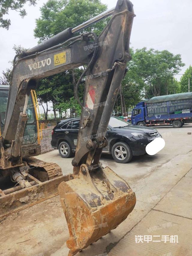 小臂整体右前（工作和回转装置）