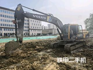 江苏-扬州市二手沃尔沃EC200B挖掘机实拍照片