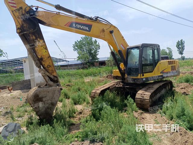 雷沃重工FR260E挖掘机