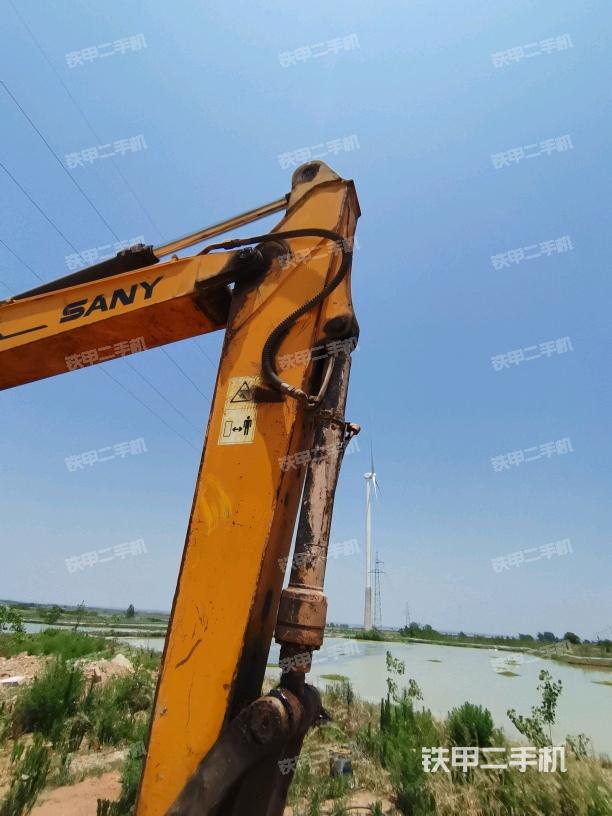 小臂整体右前（工作和回转装置）