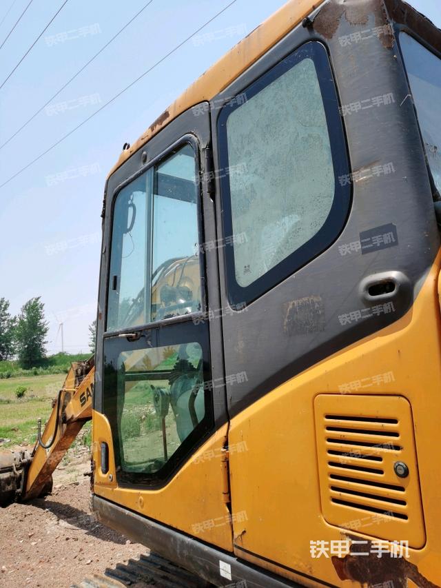 驾驶室左后45度（驾驶室部分）