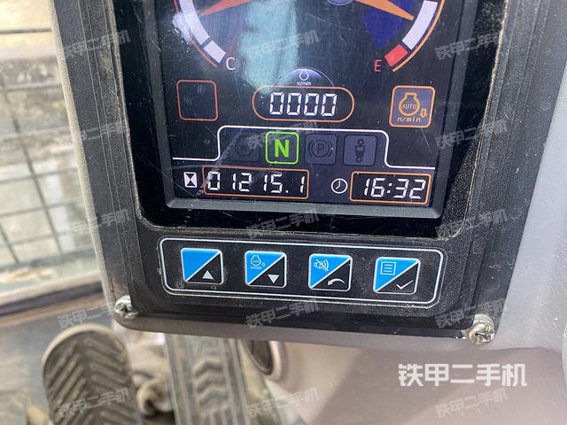 小时表(驾驶室部分) 小时表(驾驶室部分)