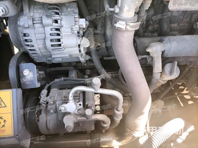 增压器特写(上车部件) 增压器特写(上车部件)