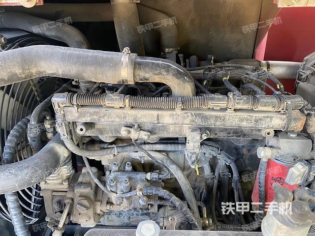 发动机室(上车部件) 发动机室(上车部件)