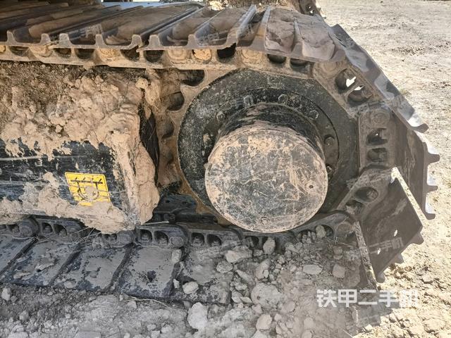 左驱动轮(行走机构) 左驱动轮(行走机构)